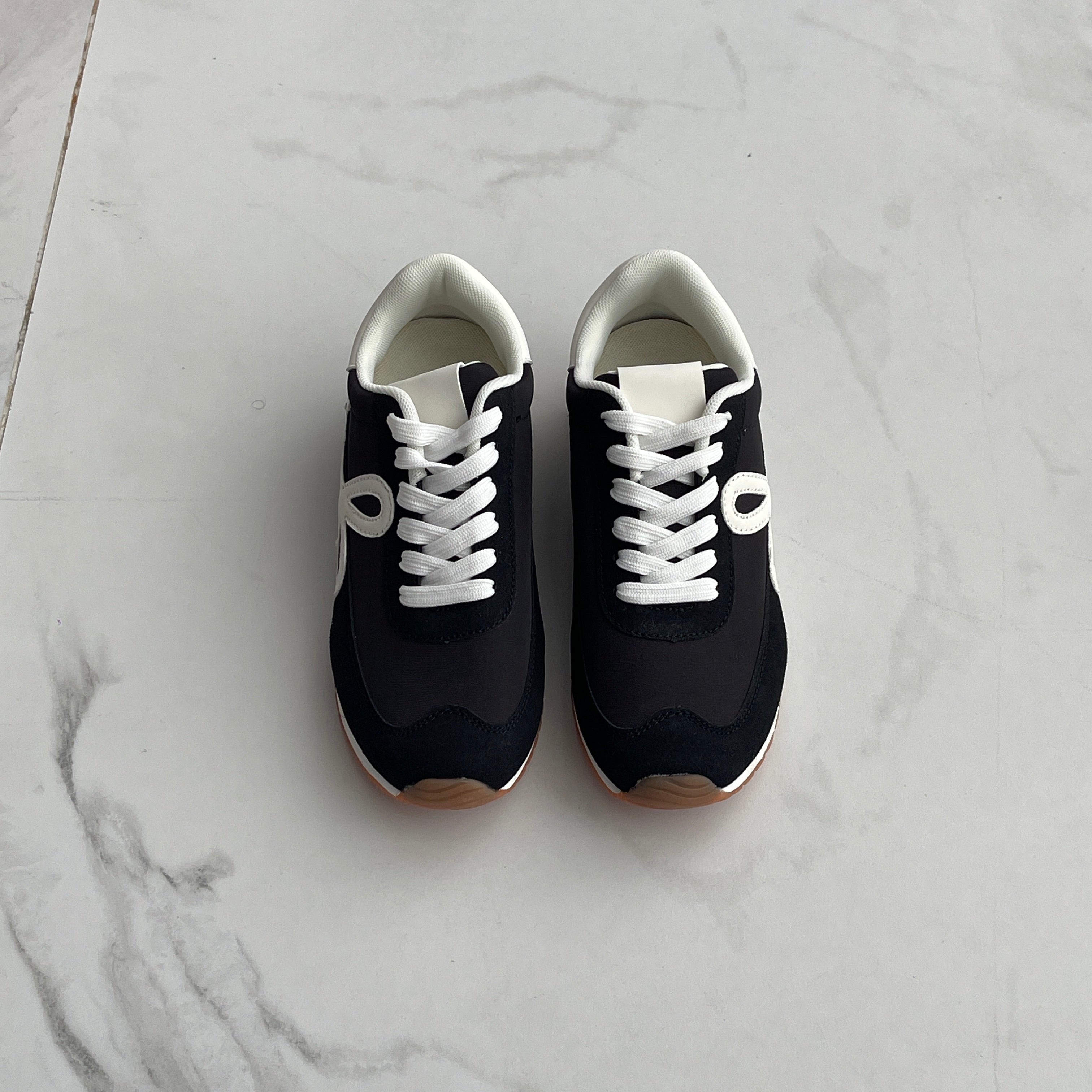 Tenis
