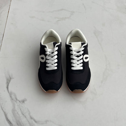 Tenis