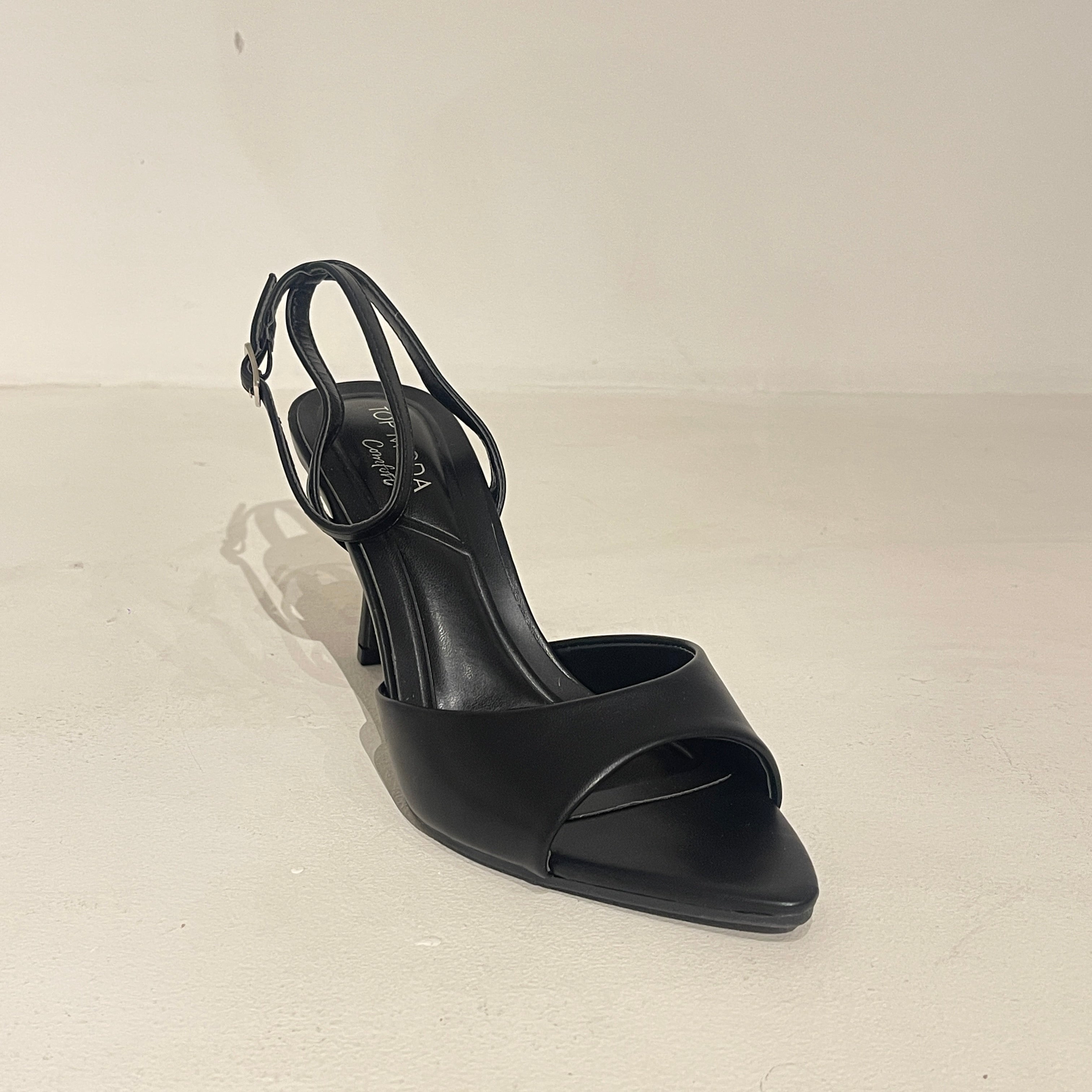 Zapatilla Breeta