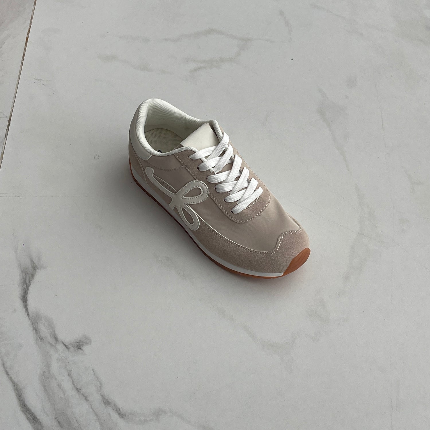 Tenis