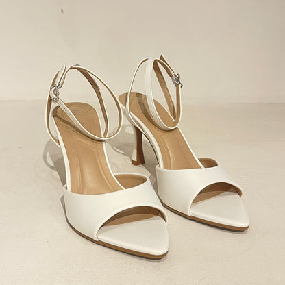 Zapatilla Breeta