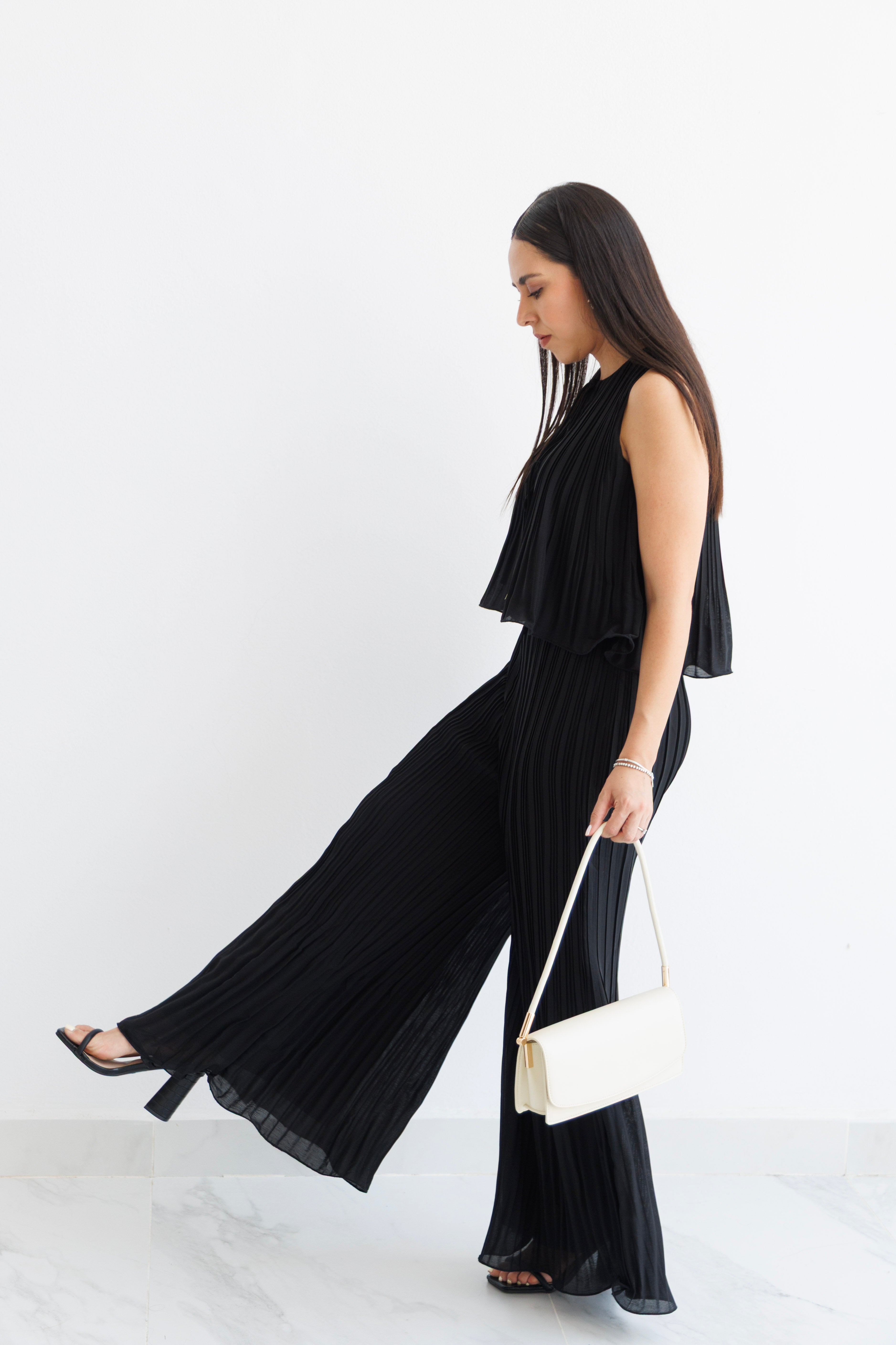 Set Black